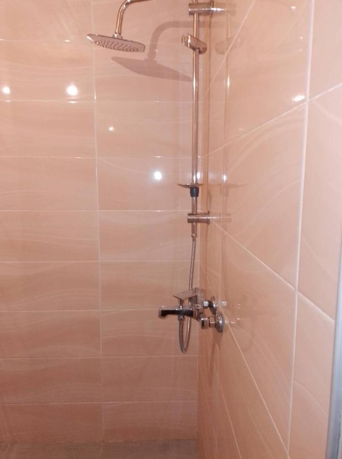 Guest House Khergiani Местия Екстериор снимка